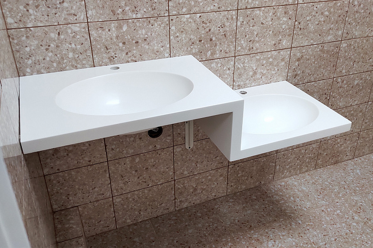 Hi-Macs S034 Diamond White Solid -stoneg.ru столешница с умывальниками из искусственного камня 3.jpg